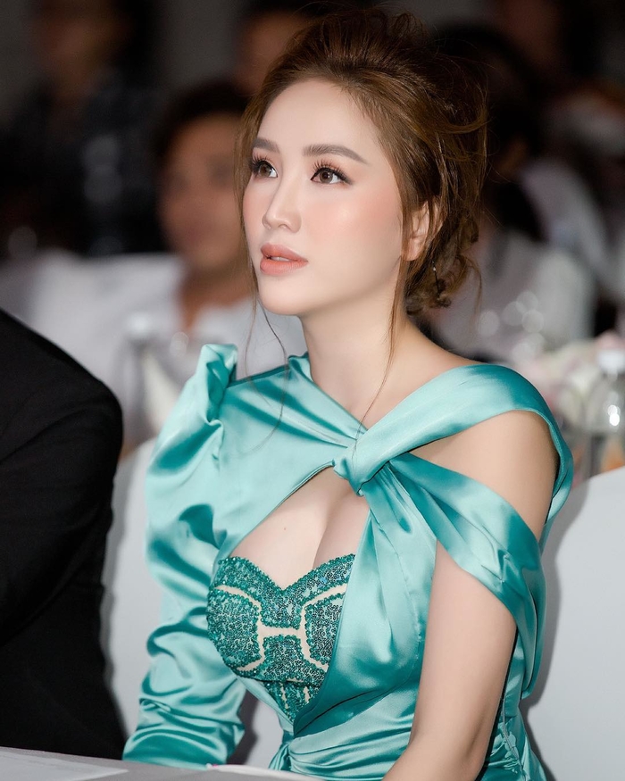 Sự thay đổi của dàn ca sĩ tuổi teen ngày nào khi bước qua tuổi 30
