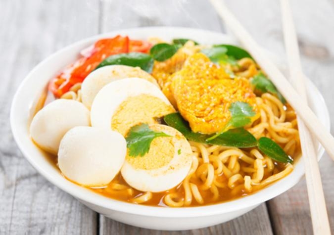 Mẹ bầu có nên ăn mì tôm không và đây là lời giải đáp của bác sĩ