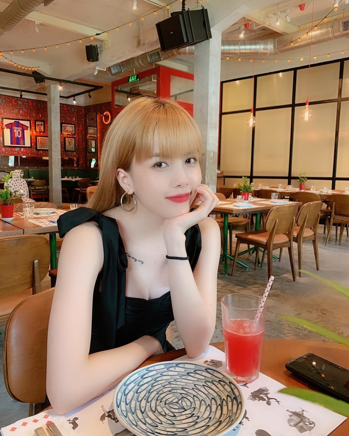 Thiều Bảo Trâm và phong cách ngày càng giống như chị em với Lisa