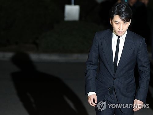 Tiền tài danh vọng đã làm mờ mắt người và Seungri đã không thể thoát