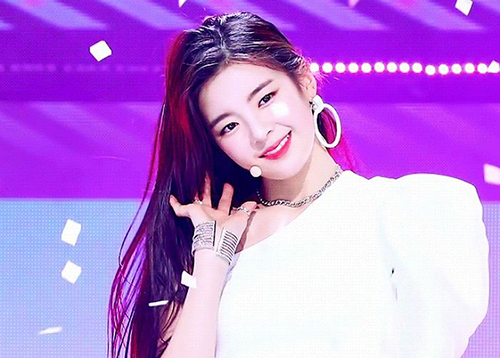Trùng tên nhưng cả bốn cô nàng Ji Soo này đều sở hữu nhan sắc cực phẩm