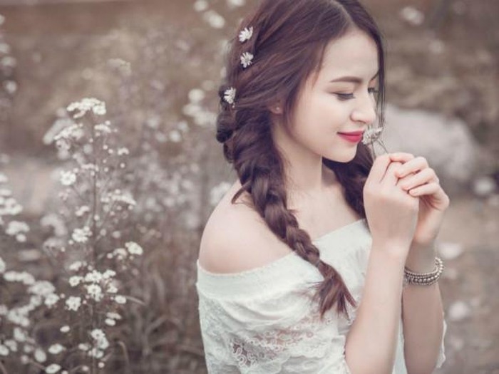 Tử vi thứ Ba (19/03): Song Tử đang phân vân chuyện tình yêu