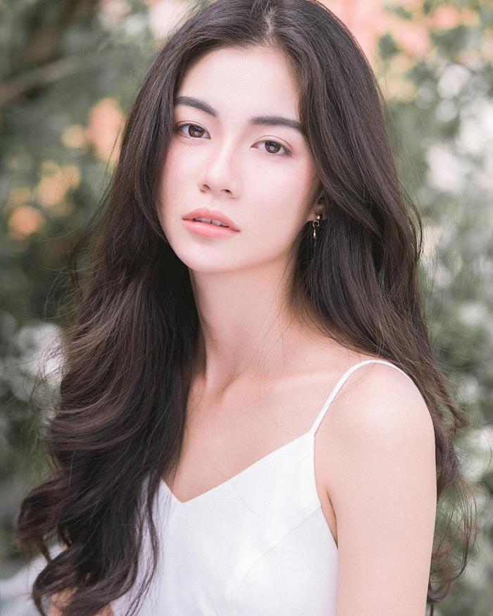 Tử vi thứ Hai (18/03): Bạch Dương dễ bốc hỏa, Bảo Bình yêu đơn phương
