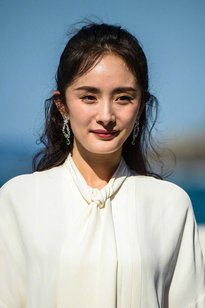 Tường thành nhan sắc của showbiz Hoa - Hàn đều lộ rõ dấu vết tuổi tác