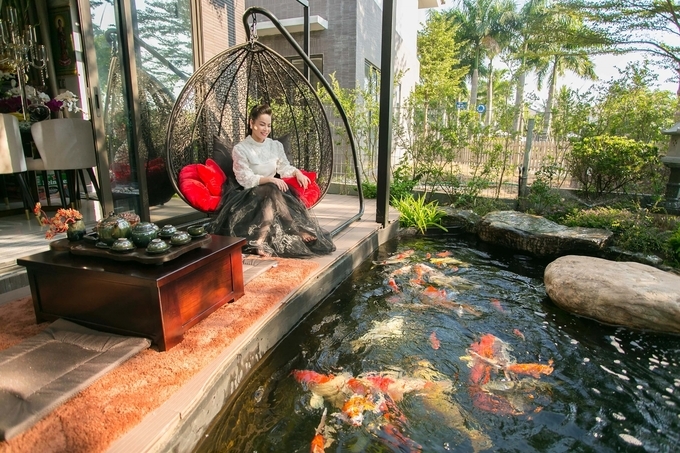 Vừa ở biệt thự triệu đô Nhật Kim Anh khoe tủ đồ tiền tỷ xứng danh