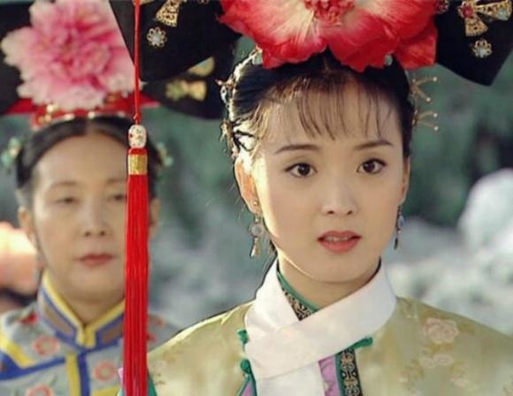 Vương Diễm: Nàng Tình Nhi Cách Cách chịu khổ chạy theo một chữ tình