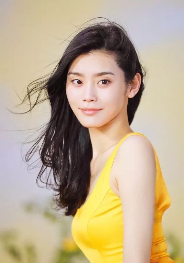 Vượt mặt cả “Cô Cô” Lưu Diệc Phi, sao nữ 21 tuổi “lên ngôi” mỹ nhân