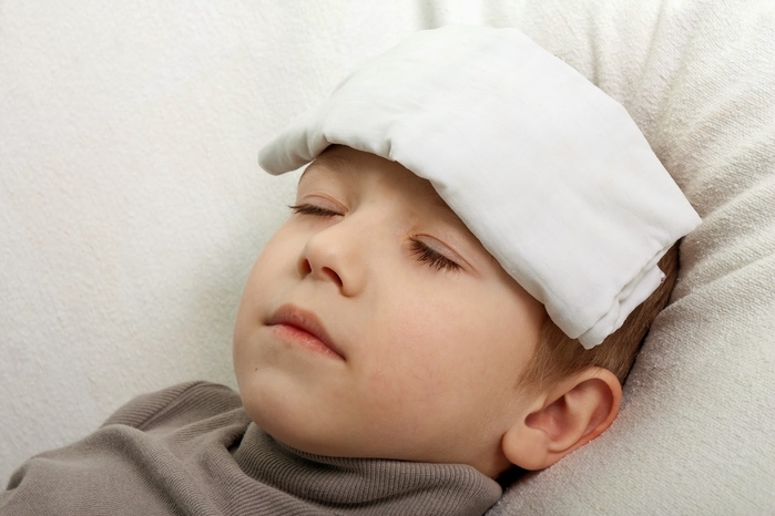 Xử trí khi trẻ bị say nắng, say nóng mà các cha mẹ nên biết