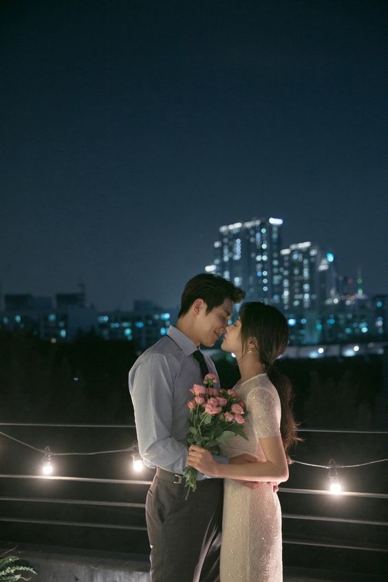 10 cách để biết crush có tình ý với mình hay không