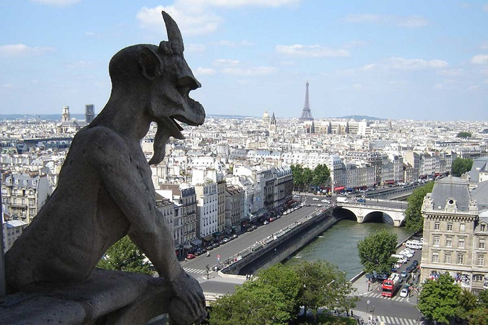 10 điều bạn chưa biết về nhà thờ Đức Bà Paris