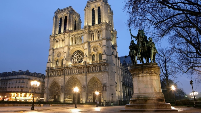 10 điều bạn chưa biết về nhà thờ Đức Bà Paris
