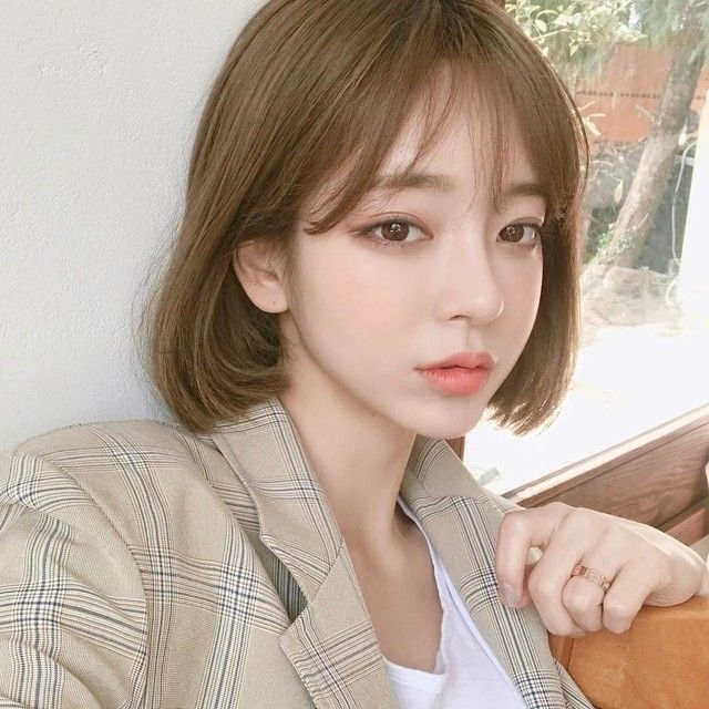 Tử vi thứ Năm (25/04): Bạch Dương tình cảm rất viên mãn