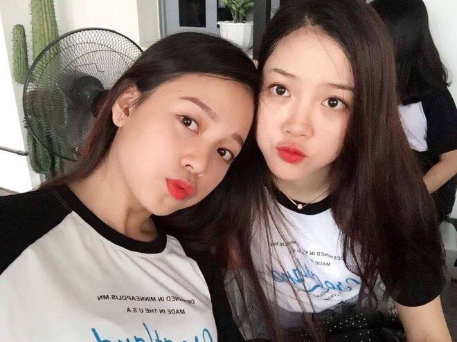 Những đôi bạn nữ giống nhau như hai giọt nước vì chơi thân quá lâu
