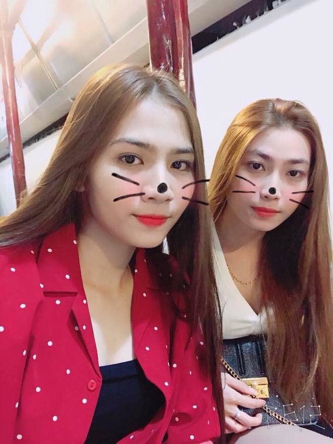 Những đôi bạn nữ giống nhau như hai giọt nước vì chơi thân quá lâu