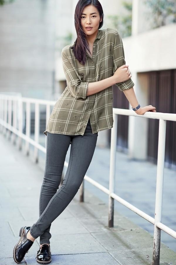 9 thứ trong tủ đồ có thể là lý do khiến bạn đau lưng, mỏi gối