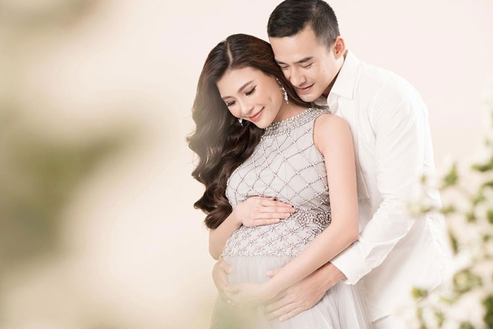 Ai bảo tình bạn chẳng thể thành yêu, cứ nhìn các cặp đôi này sẽ rõ