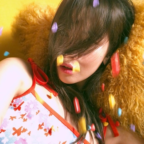 Ảnh hot sao hàn: Lisa khoe eo con kiến, Rosé đẹp mê đắm lòng người