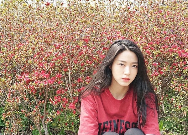 Ảnh hot sao hàn: Lisa khoe eo con kiến, Rosé đẹp mê đắm lòng người