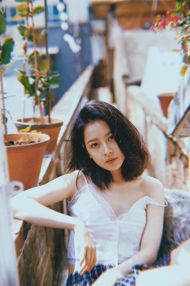 Bị chê diễn xuất không chuyên nghiệp, đây là cách Lan Ngọc và đáp trả