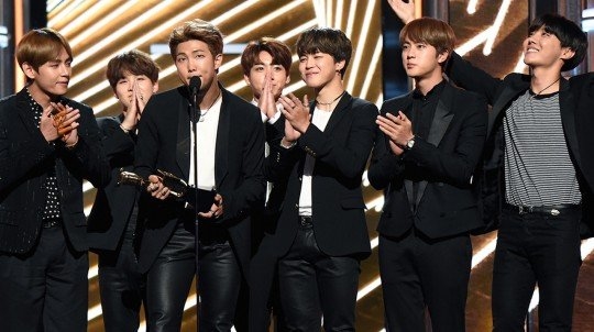 BTS: Từ tầng hầm nghèo khó đến giấc mơ Mỹ chói lọi