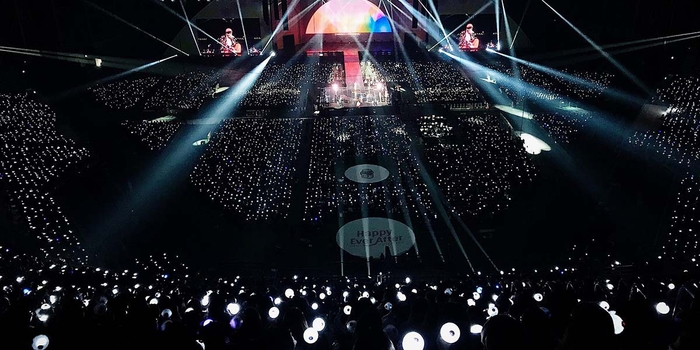 BTS: Từ tầng hầm nghèo khó đến giấc mơ Mỹ chói lọi