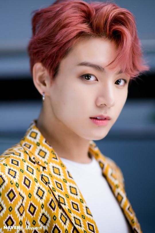 BXH idol nam hot nhất: BTS gây choáng vì tiếp tục thống lĩnh top 10