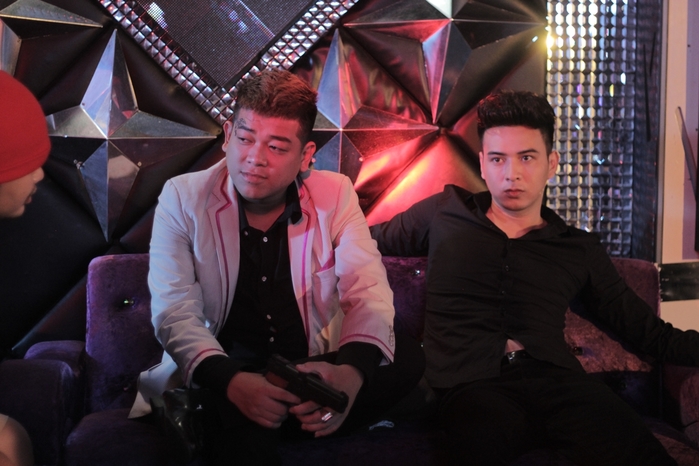 Các ca sĩ hội chợ sánh ngang Sơn Tùng trên mặt trận Youtube