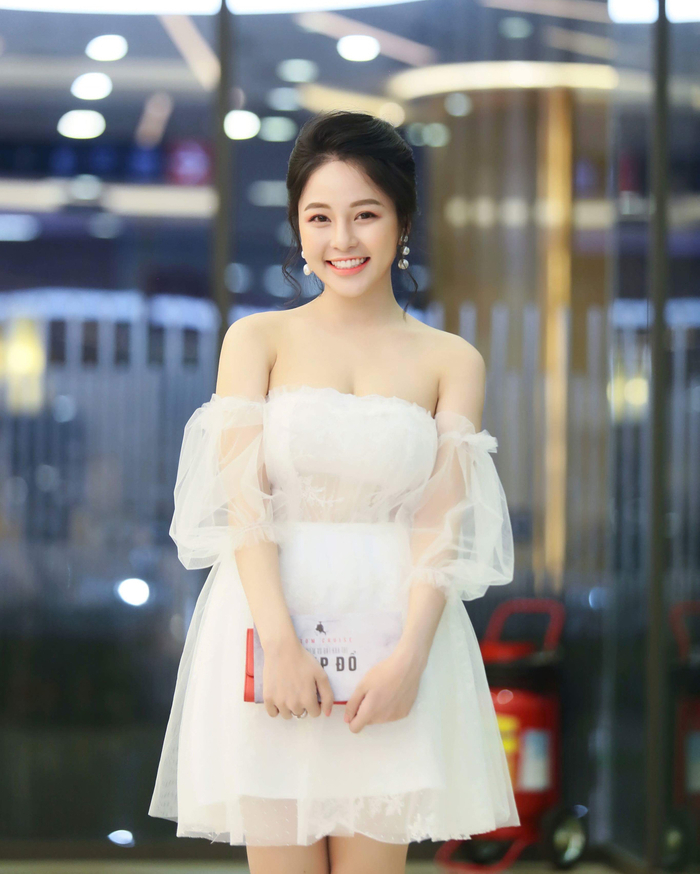 Các mỹ nhân Việt từng lao đao vì ảnh nóng