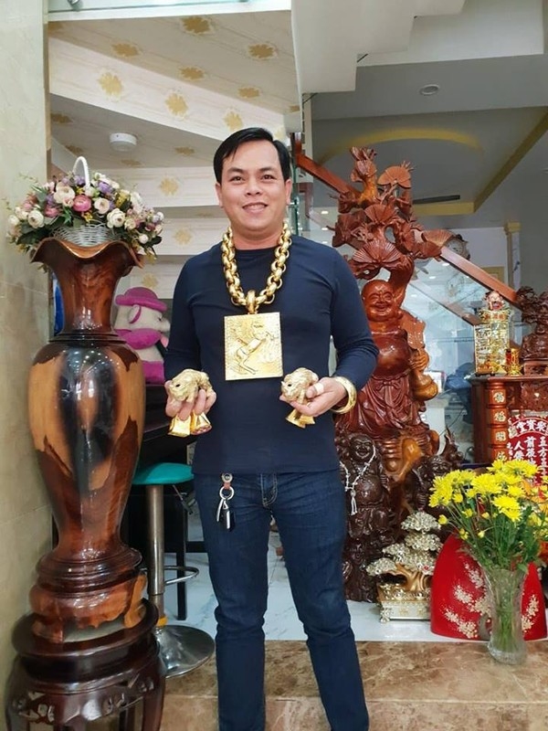 Chân dung Phúc XO - vị đại gia thích chơi ngông