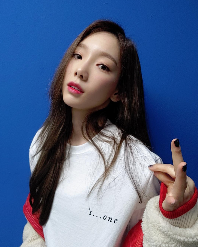 Chán style “kín cổng cao tường”, Taeyeon “lột xác” táo bạo