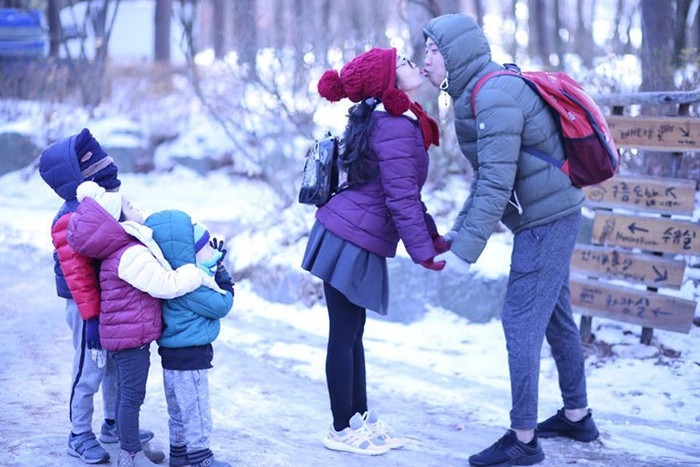 Hôn nhân viên mãn hơn 1 thập kỷ của Ốc Thanh Vân và chồng