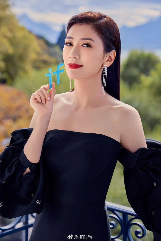 Con gái của Giả Tịnh Văn đích thị là em bé vàng trong làng con sao