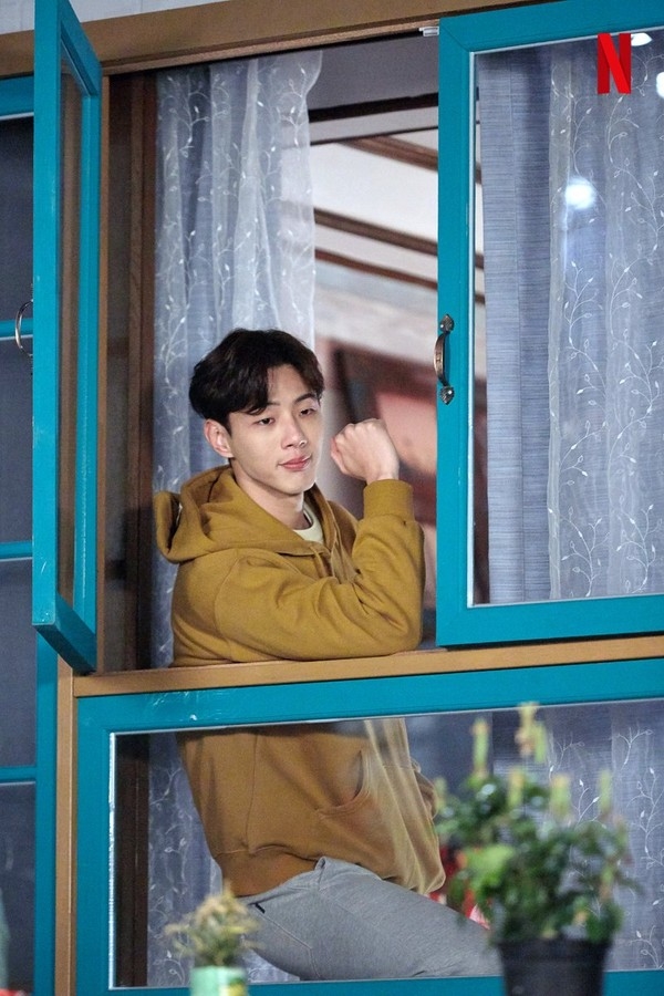 Tháng 4 siêu lãng mạn với các phim drama Hàn
