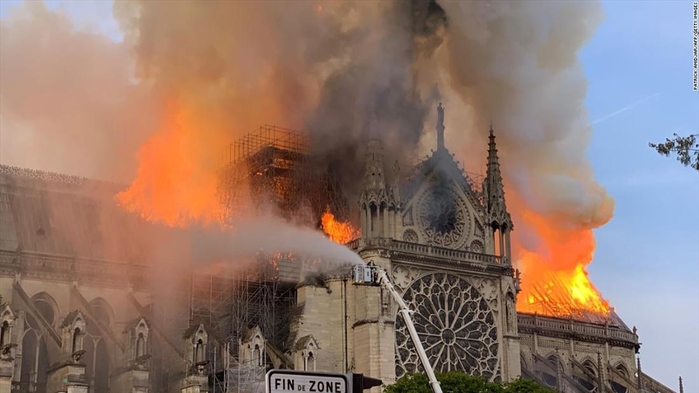 Đám cháy tại nhà thờ Đức Bà Paris được tiên đoán từ trước