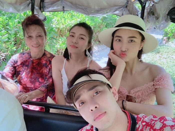 Đây chính là gia đình của các stylist Việt: Ai cũng đẹp đều