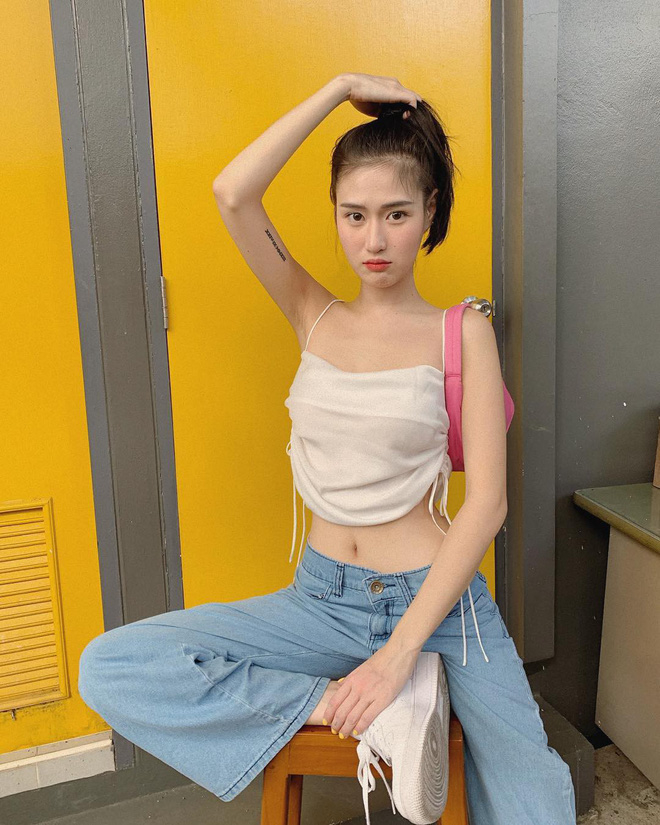 Đây là 4 kiểu áo 2 dây bạn không nên bỏ qua hè nóng nực này