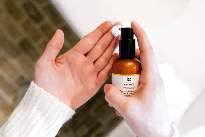 Đây là 5 serum mà cứ đến hè các chị em không thể sống thiếu được