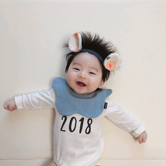 Những em bé nổi như cồn vì sở hữu mái tóc chẳng giống ai