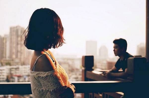 Đừng mưu cầu êm ả, hạnh phúc phải gay cấn như phim mới kết thúc đẹp