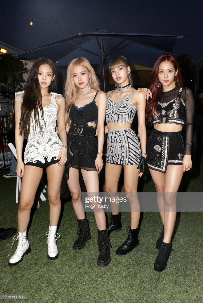 Hành lý của Black Pink trong 1 tháng Mỹ tiến