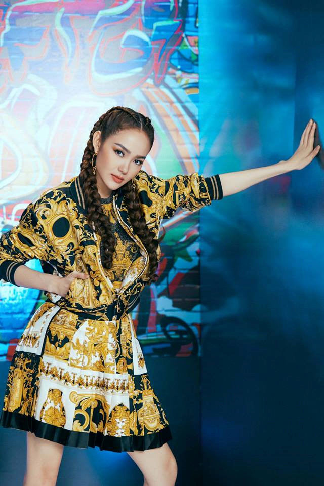 Kín tiếng nhưng Minh Hằng, Hương Giang, Tóc Tiên lại là tỷ phú Vbiz