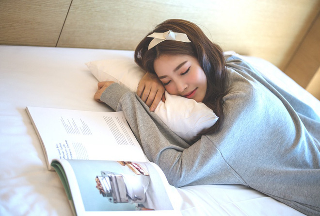 Triệu phú thế giới toàn ngủ sớm, người trẻ lại thức khuya