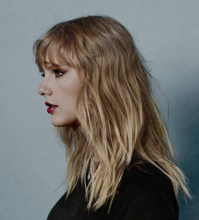 Lisa và Taylor Swift như chị em sinh đôi