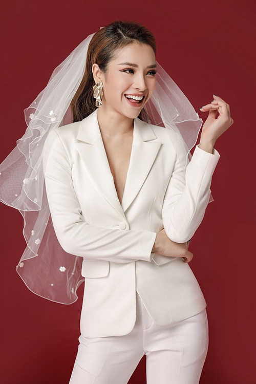 Mặc suit 'chuẩn men' chụp ảnh cưới - mốt mới của các mỹ nhân Việt
