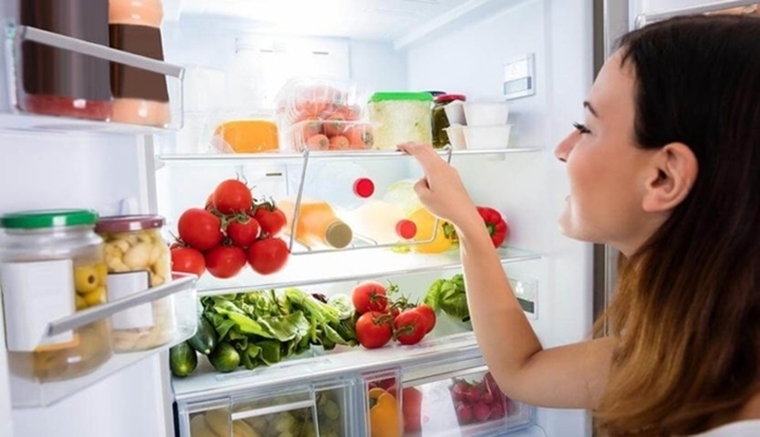 Mẹo dự trữ thực phẩm trong tủ lạnh của cô nàng tối giản