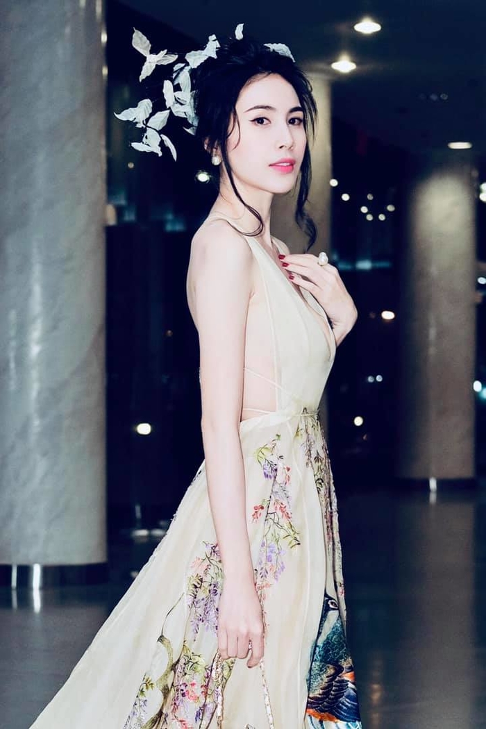 Mỹ nhân Việt tuyên bố giải nghệ nhưng chẳng mấy chốc đã tái xuất