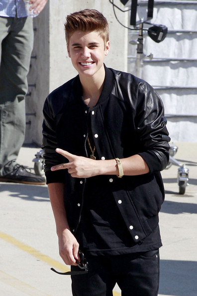 Ngoại hình xuống cấp của siêu sao quốc tế Justin Bieber