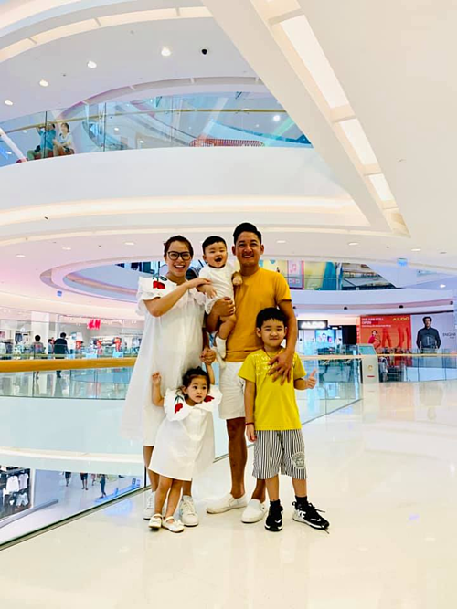 Nhã Phương đẹp xuất sắc, Đặng Thu Thảo vướng nghi vấn mang bầu lần hai