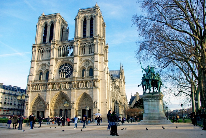 Nhà thờ Đức Bà Paris - biểu tượng văn hóa của nước Pháp