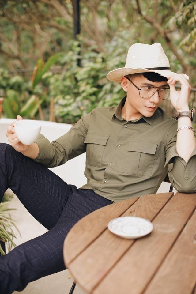 Nhan sắc chàng thị vệ si tình trong Anh ơi ở lại của Chi Pu